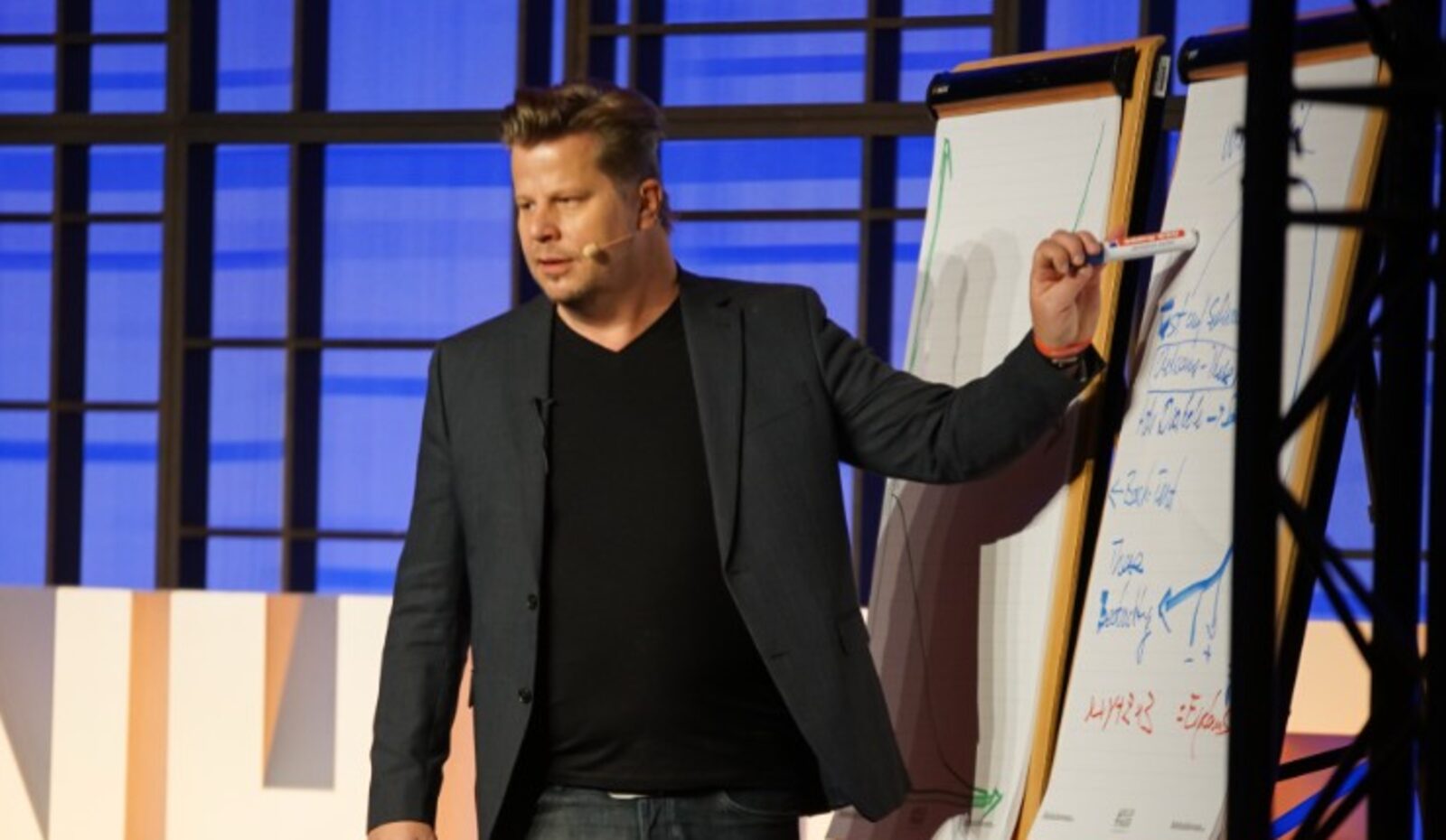 Alex Fischer am Flipchart